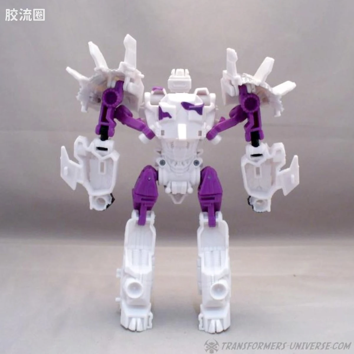 赛博坦陨落&激荡 塞伯坦陨落&激荡30周年 特殊限定 SDCC G2混天豹set - 图片