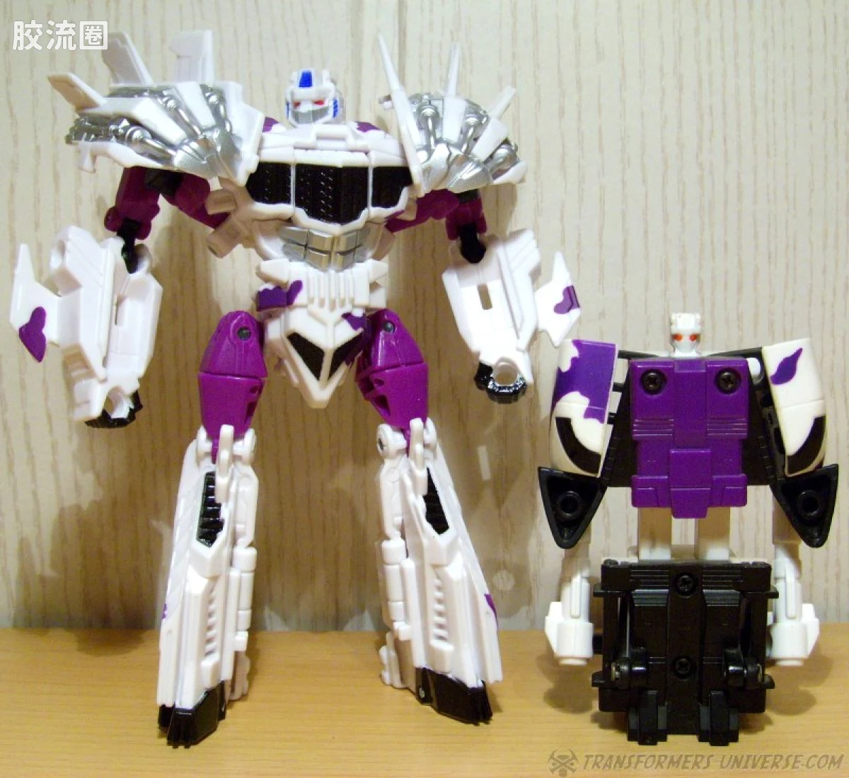 赛博坦陨落&激荡 塞伯坦陨落&激荡30周年 特殊限定 SDCC G2混天豹set - 图片