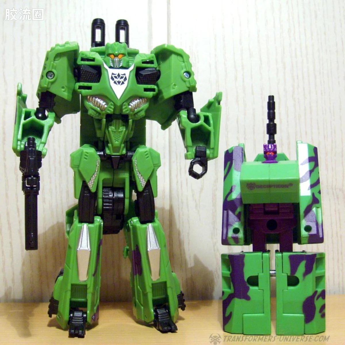 赛博坦陨落&激荡 塞伯坦陨落&激荡30周年 特殊限定 SDCC G2混天豹set - 图片