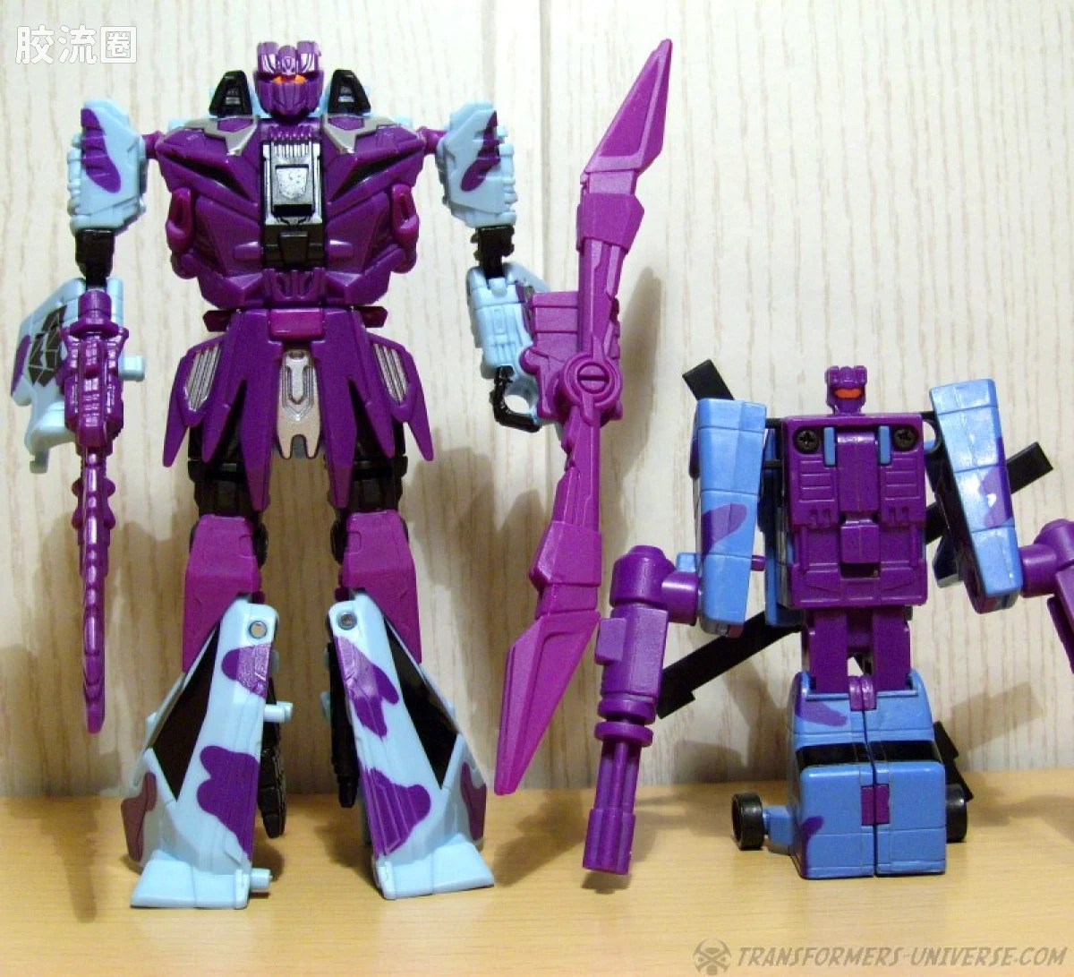 赛博坦陨落&激荡 塞伯坦陨落&激荡30周年 特殊限定 SDCC G2混天豹set - 图片