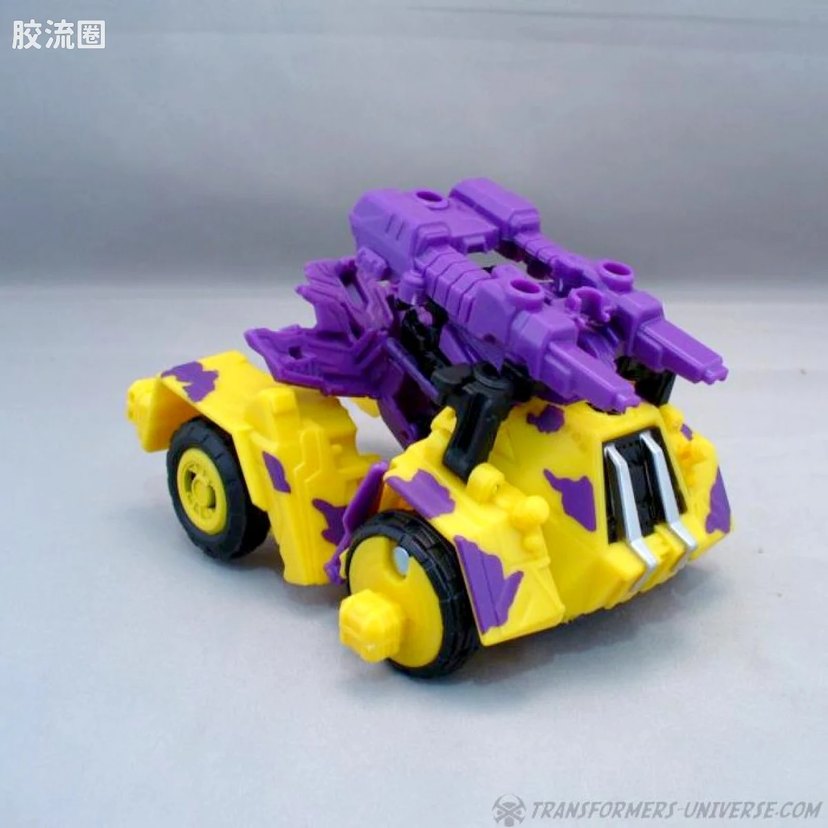 赛博坦陨落&激荡 塞伯坦陨落&激荡30周年 特殊限定 SDCC G2混天豹set - 图片