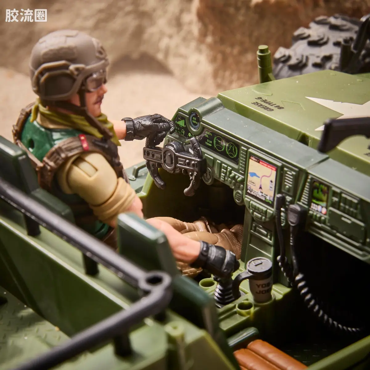 孩之宝 特种部队系列 复古收藏 人与载具系列 曲桥箱&打击者号越野车 - 图片