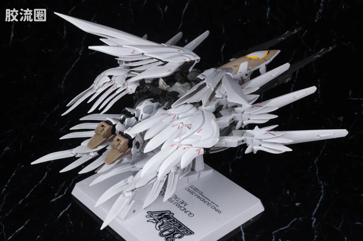 GUNDAM FIX FIGURATION GUNDAM FIX FIGURATION METAL COMPOSITE系列 飞翼零式高达 CLOAKED CUSTOM - 图片
