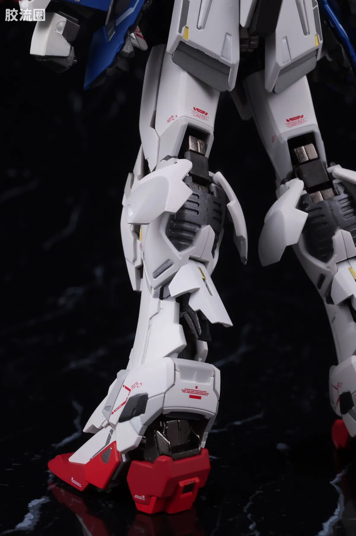 GUNDAM FIX FIGURATION GUNDAM FIX FIGURATION METAL COMPOSITE系列 飞翼高达(EW版) 早期配色ver. - 图片