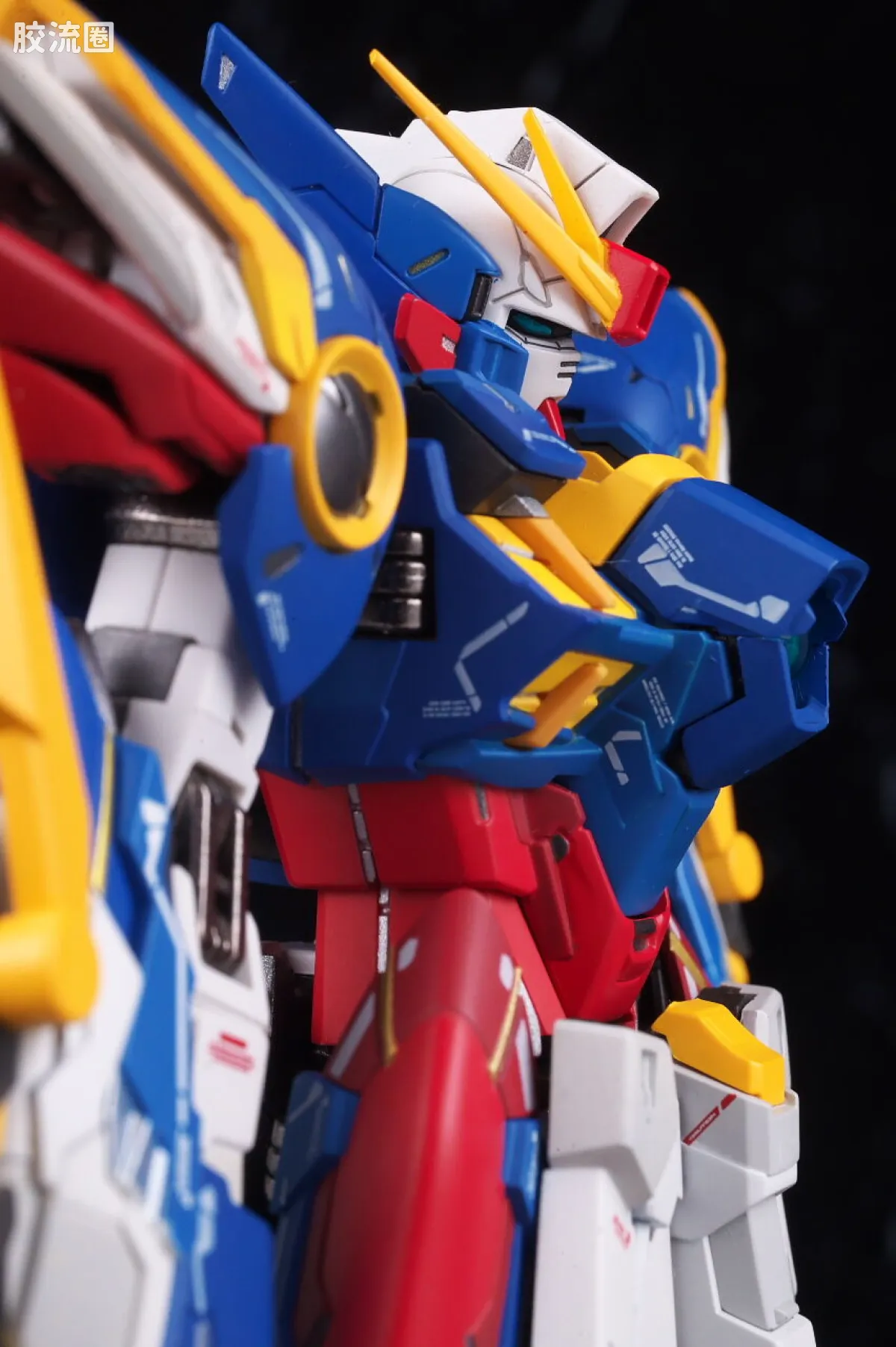 GUNDAM FIX FIGURATION GUNDAM FIX FIGURATION METAL COMPOSITE系列 飞翼高达(EW版) 早期配色ver. - 图片
