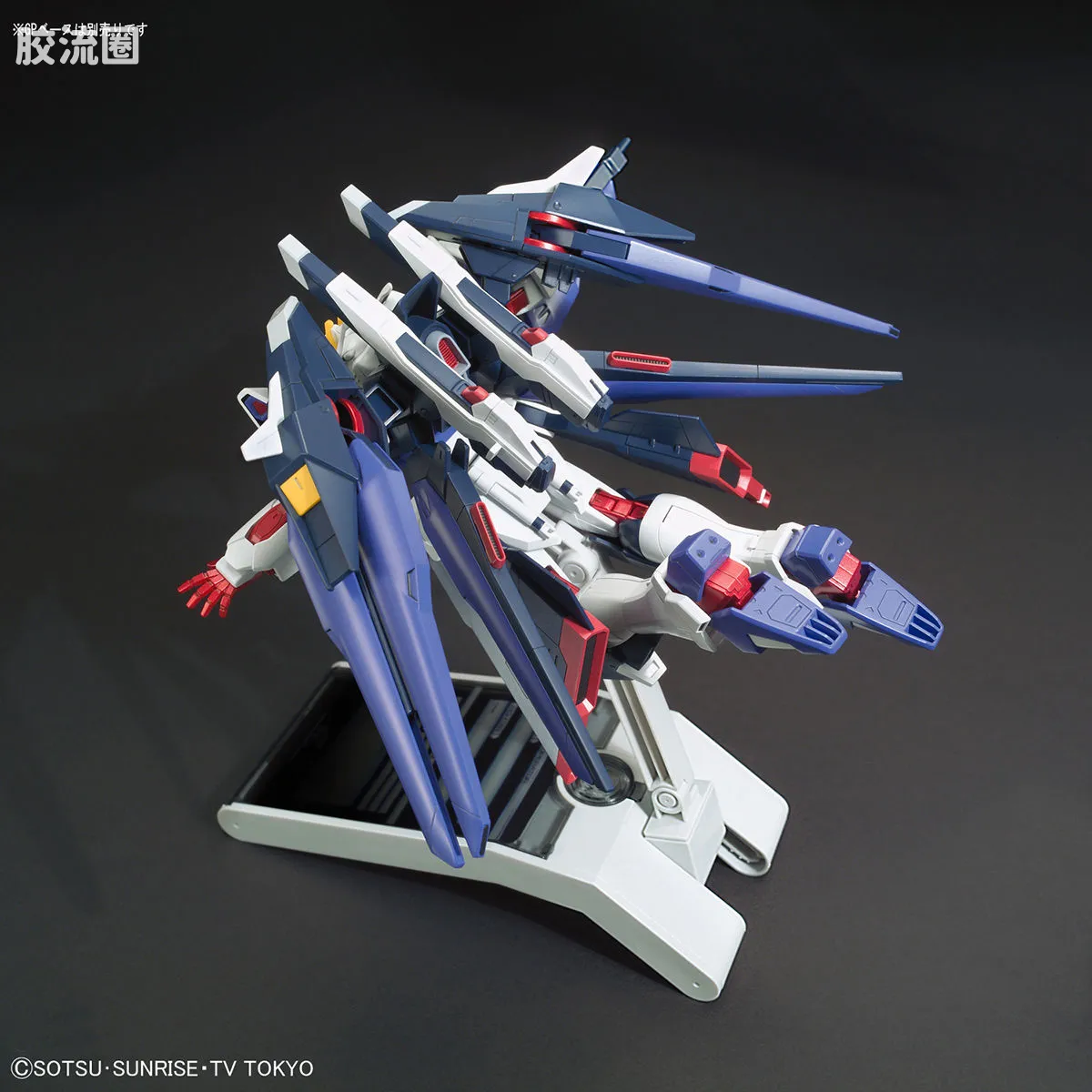 钢普拉Build 综合 HGBF 053 惊异强袭自由高达 - 图片