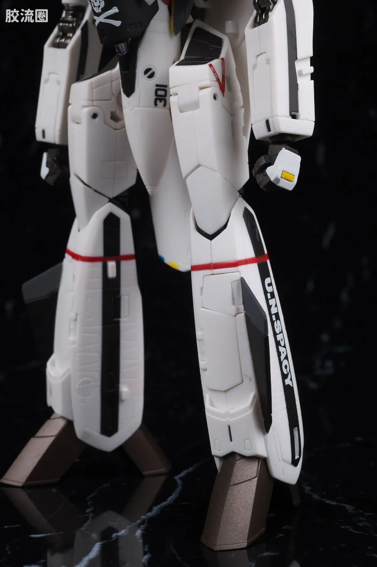 HI-METAL R 普通版 VF-0S 凤凰(罗伊·福克机) - 图片