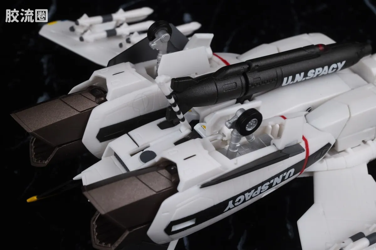HI-METAL R 普通版 VF-0S 凤凰(罗伊·福克机) - 图片