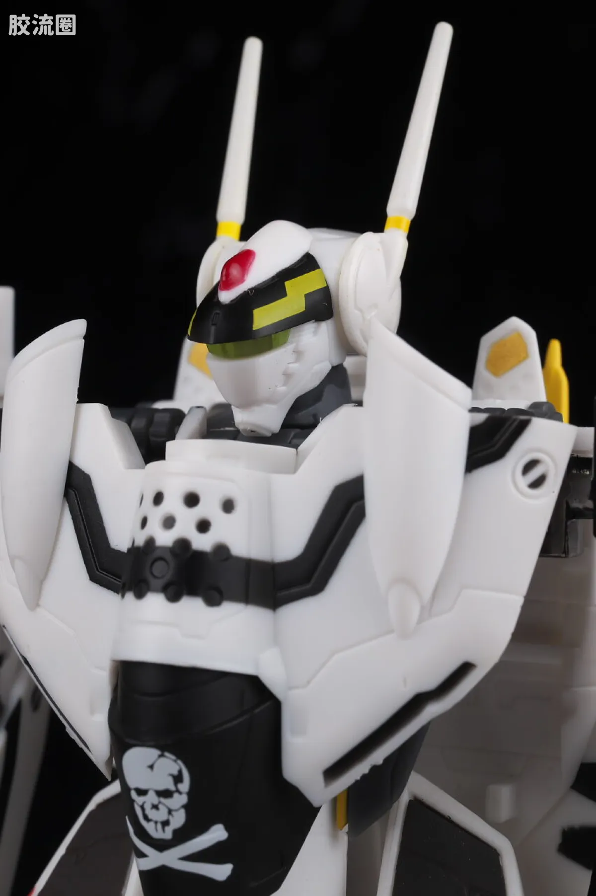 HI-METAL R 普通版 VF-0S 凤凰(罗伊·福克机) - 图片