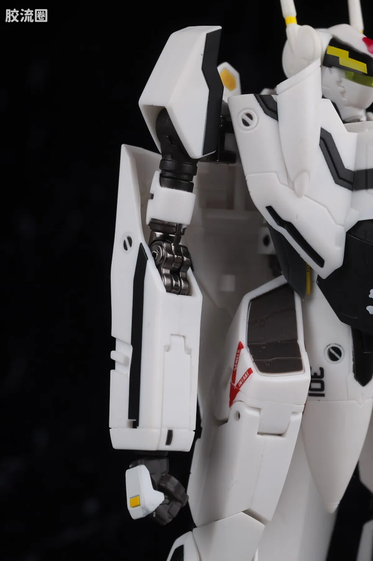 HI-METAL R 普通版 VF-0S 凤凰(罗伊·福克机) - 图片