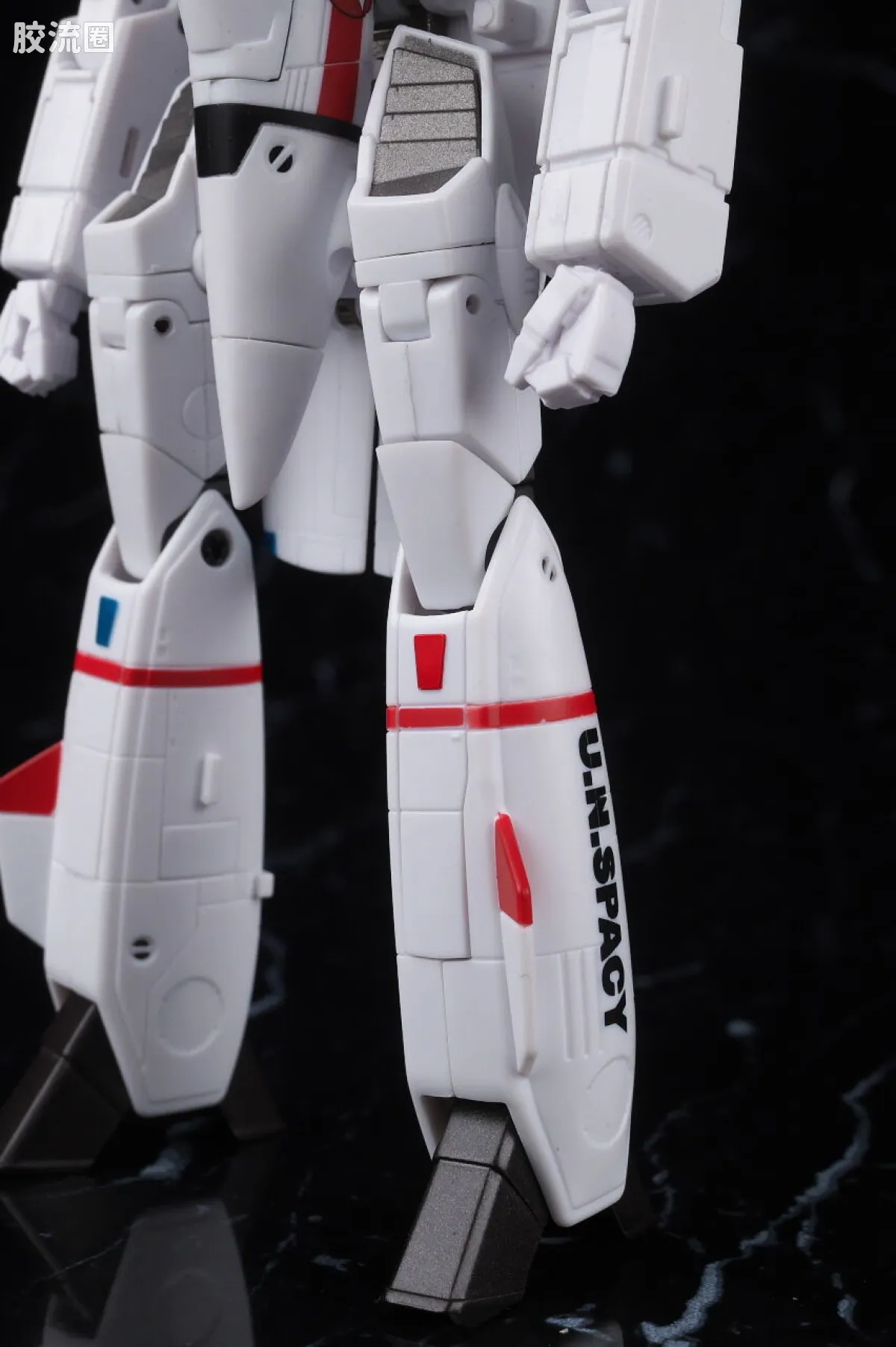 HI-METAL R 普通版 VF-1J 装甲女武神(一条辉机) REVIVAL Ver. - 图片