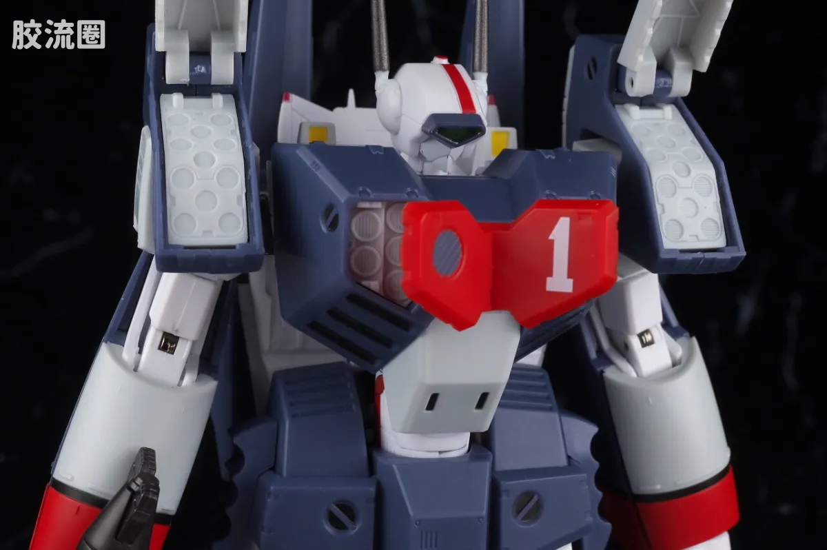 HI-METAL R 普通版 VF-1J 装甲女武神(一条辉机) REVIVAL Ver. - 图片