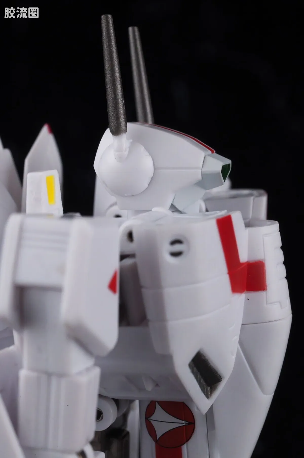 HI-METAL R 普通版 VF-1J 装甲女武神(一条辉机) REVIVAL Ver. - 图片