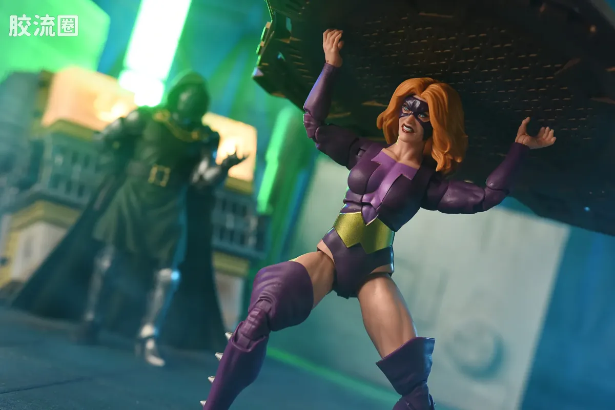 Marvel Legends/漫威传奇 可动人偶系列 秘密战争 复古挂卡系列 泰坦尼亚 - 图片