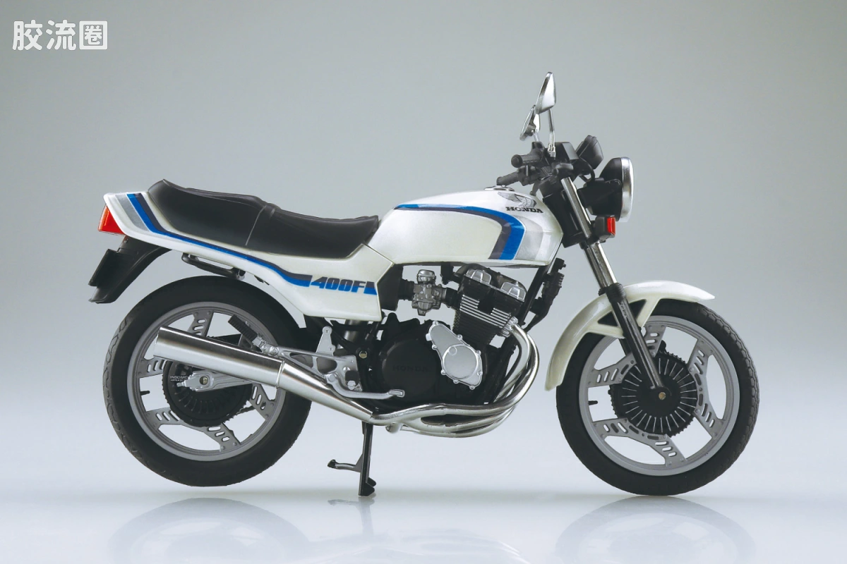 青岛社成品车系列 1/12 成品摩托车 本田 CBX400F (珍珠贝壳白 CBX550F Ver.) - 图片