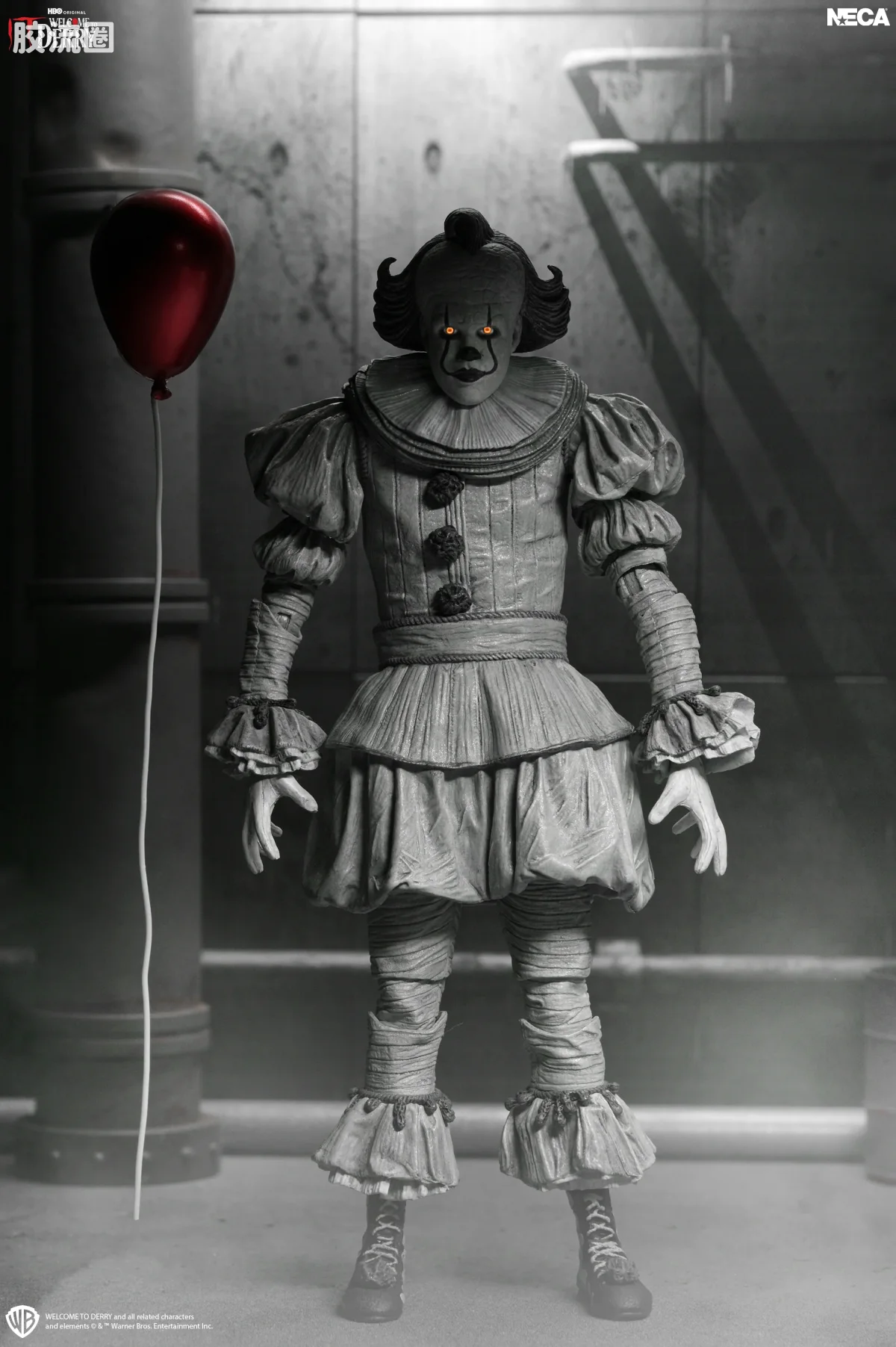 NECA 7寸可动人形系列 终极版/豪华版 电影系列 《小丑回魂：欢迎来到德里》终极黑白版 潘尼怀斯 - 图片