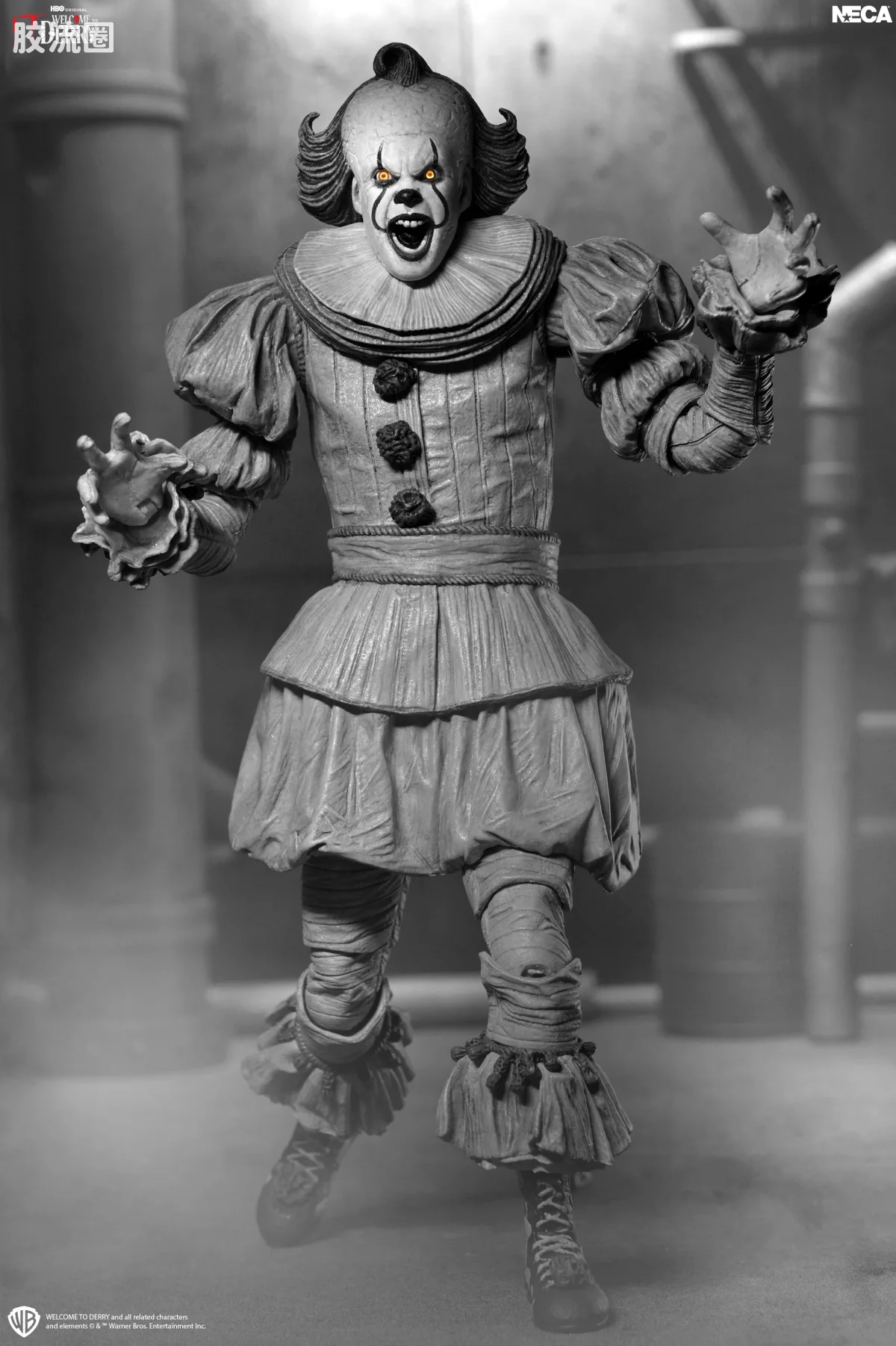 NECA 7寸可动人形系列 终极版/豪华版 电影系列 《小丑回魂：欢迎来到德里》终极黑白版 潘尼怀斯 - 图片