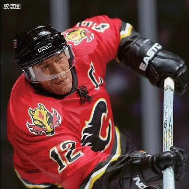 麦克法兰NHL冰球系列玩具 第10代 JAROME IGINLA 2
