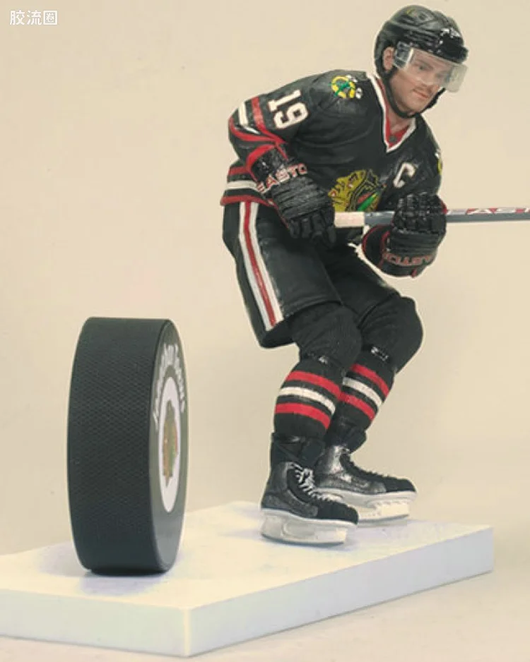 JONATHAN TOEWS