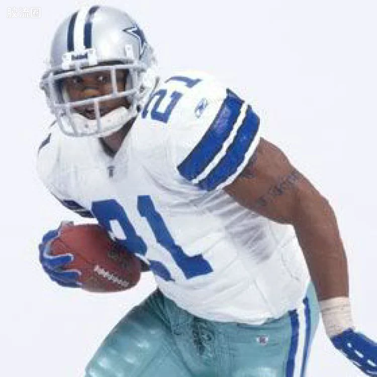 麦克法兰NFL美式足球系列玩具 第11代 JULIUS JONES