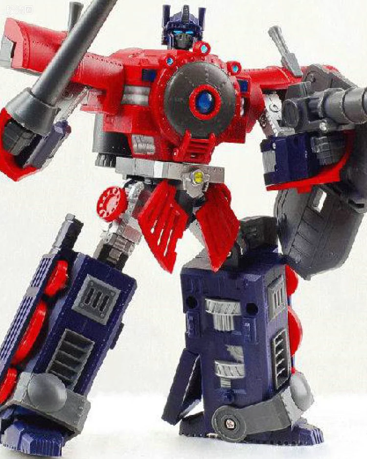 KM-01 擎天柱（COMMANDER）