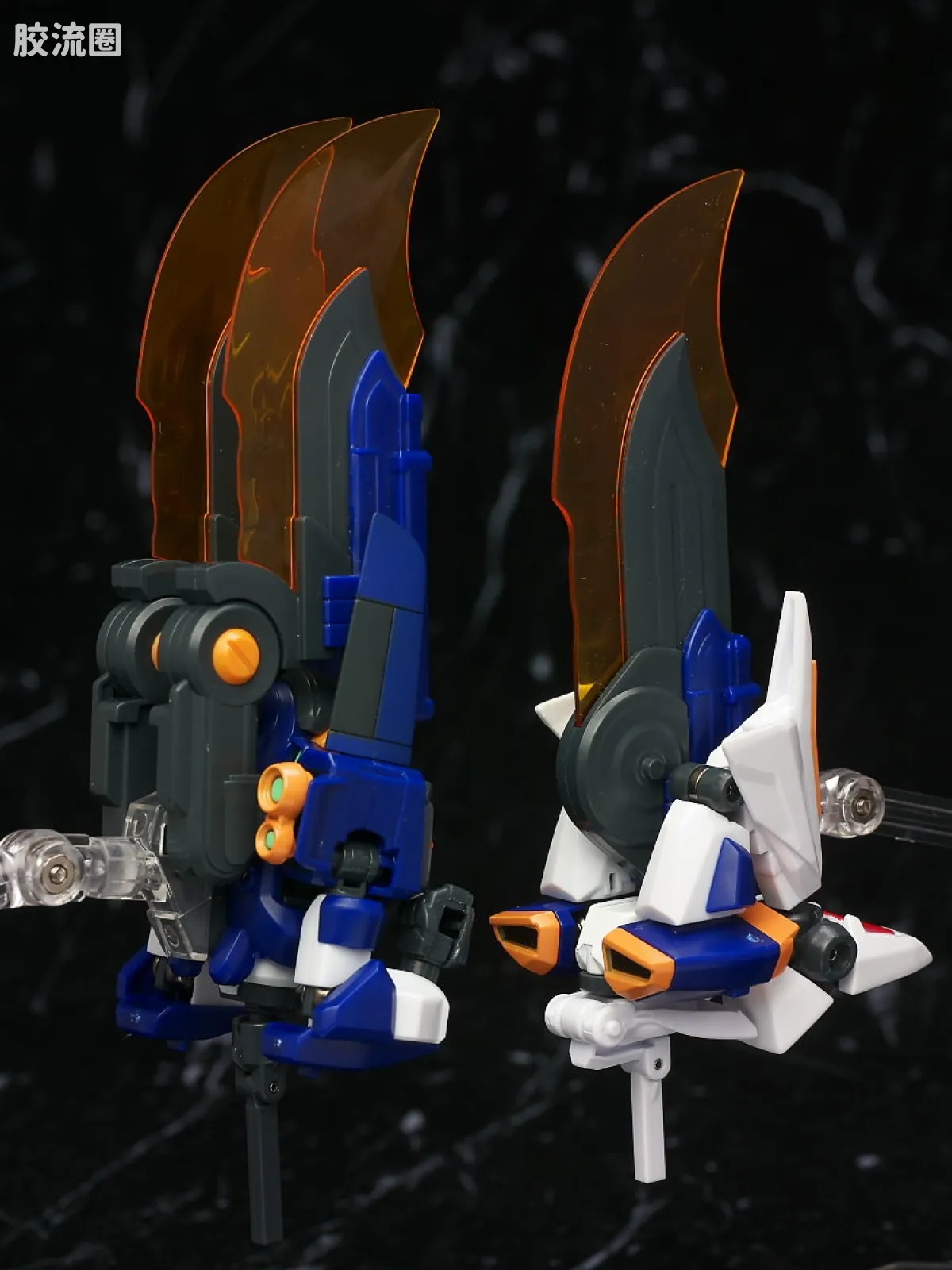 万代纸箱战机系列拼装模型 Z-MODE 完成品 LBX 伊卡洛斯-强袭 & LBX 伊卡洛斯-零式 - 图片