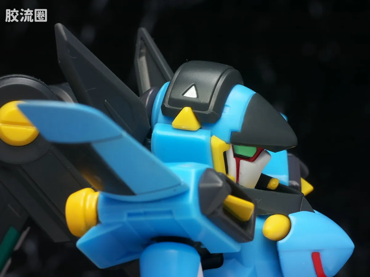 万代纸箱战机系列拼装模型 Z-MODE 完成品 LBX 伊卡洛斯-强袭 & LBX 伊卡洛斯-零式 - 图片