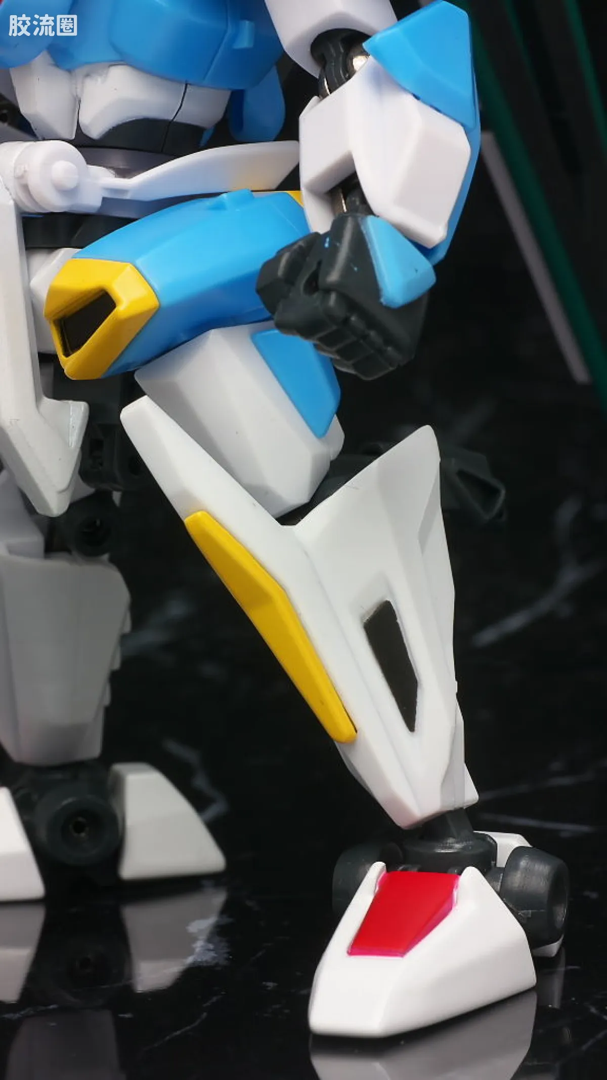 万代纸箱战机系列拼装模型 Z-MODE 完成品 LBX 伊卡洛斯-强袭 & LBX 伊卡洛斯-零式 - 图片