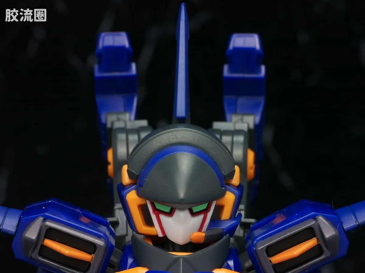 万代纸箱战机系列拼装模型 Z-MODE 完成品 LBX 伊卡洛斯-强袭 & LBX 伊卡洛斯-零式 - 图片