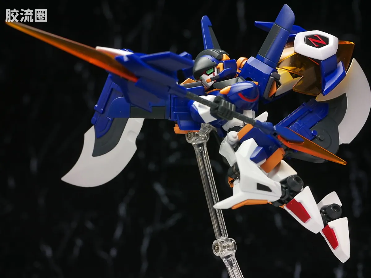 万代纸箱战机系列拼装模型 Z-MODE 完成品 LBX 伊卡洛斯-强袭 & LBX 伊卡洛斯-零式 - 图片