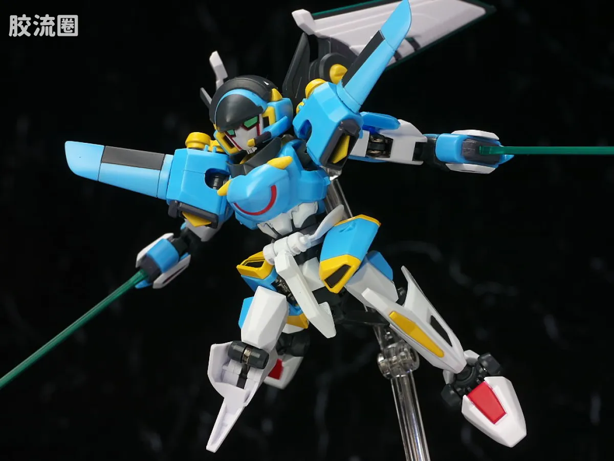 万代纸箱战机系列拼装模型 Z-MODE 完成品 LBX 伊卡洛斯-强袭 & LBX 伊卡洛斯-零式 - 图片