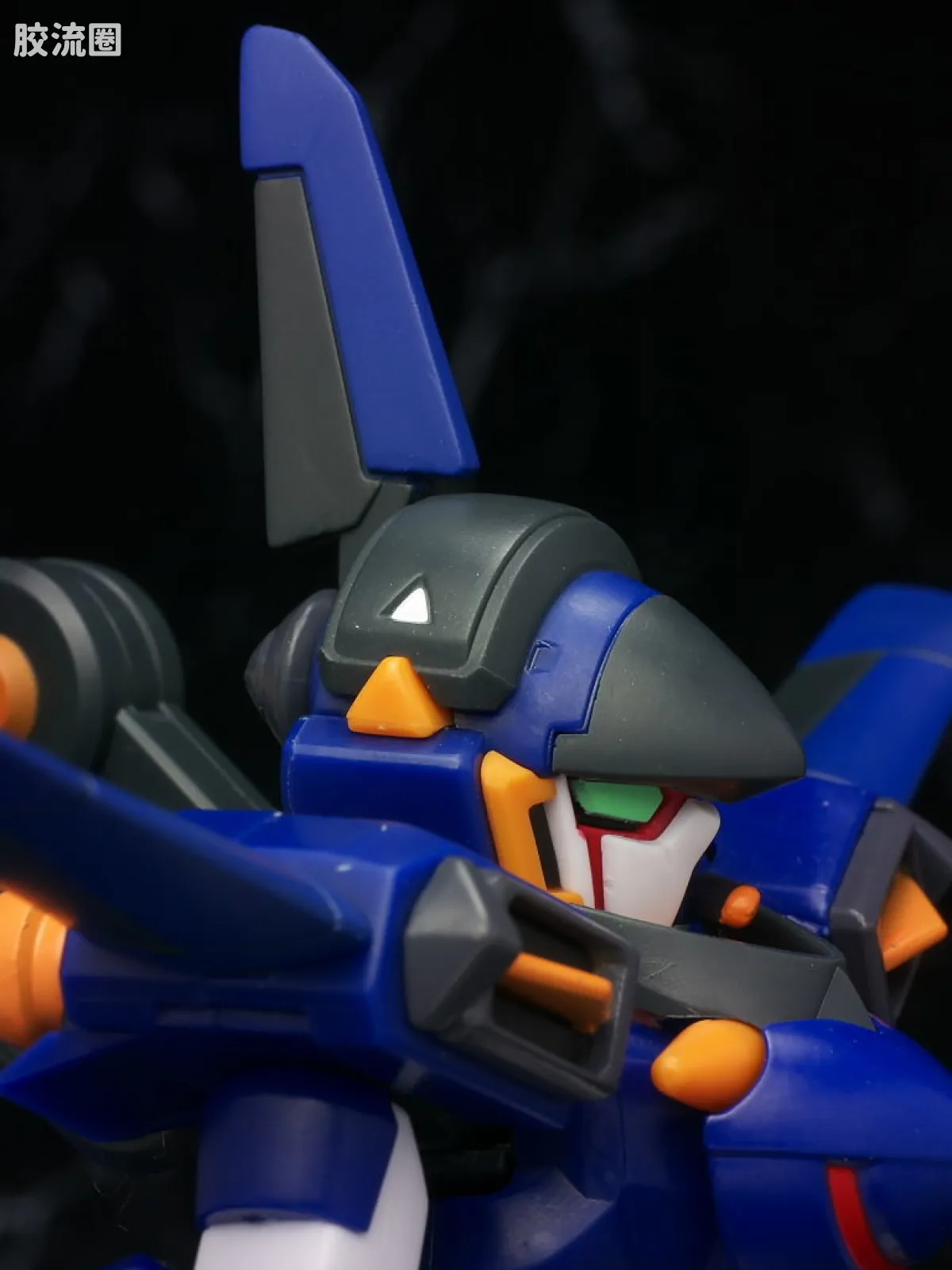 万代纸箱战机系列拼装模型 Z-MODE 完成品 LBX 伊卡洛斯-强袭 & LBX 伊卡洛斯-零式 - 图片
