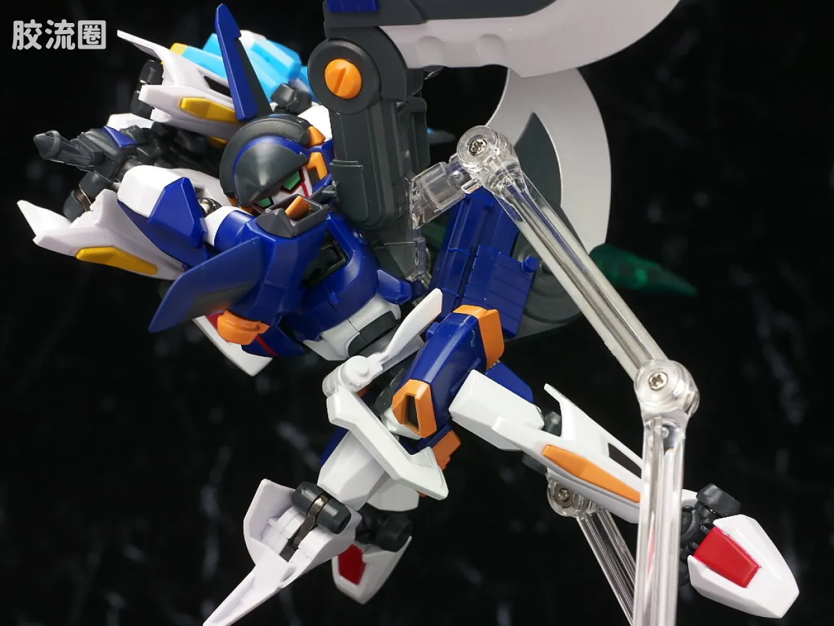 万代纸箱战机系列拼装模型 Z-MODE 完成品 LBX 伊卡洛斯-强袭 & LBX 伊卡洛斯-零式 - 图片