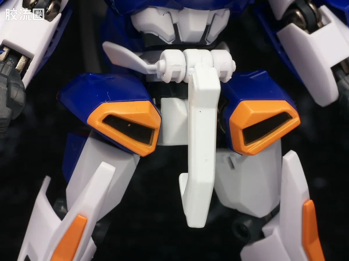 万代纸箱战机系列拼装模型 Z-MODE 完成品 LBX 伊卡洛斯-强袭 & LBX 伊卡洛斯-零式 - 图片