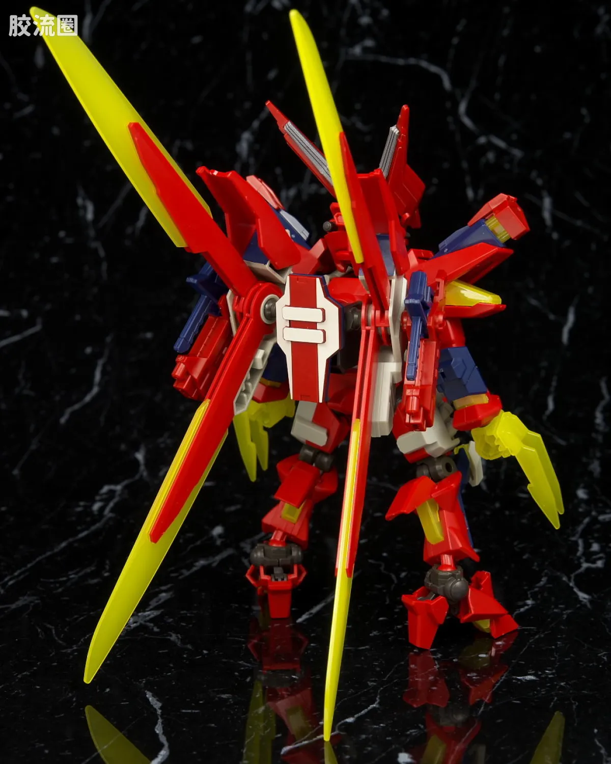 万代纸箱战机系列拼装模型 普通版 052 LBX 多特布拉斯莱萨(飞行装备) - 图片