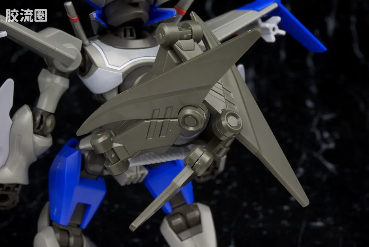 万代纸箱战机系列拼装模型 普通版 045 LBX 瓦尔・斯帕罗斯 - 图片