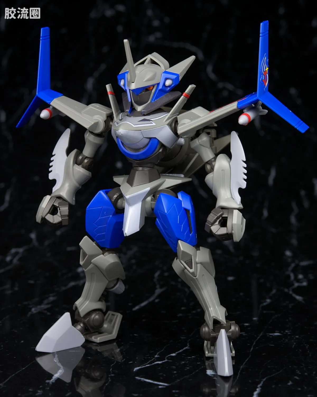 万代纸箱战机系列拼装模型 普通版 045 LBX 瓦尔・斯帕罗斯 - 图片
