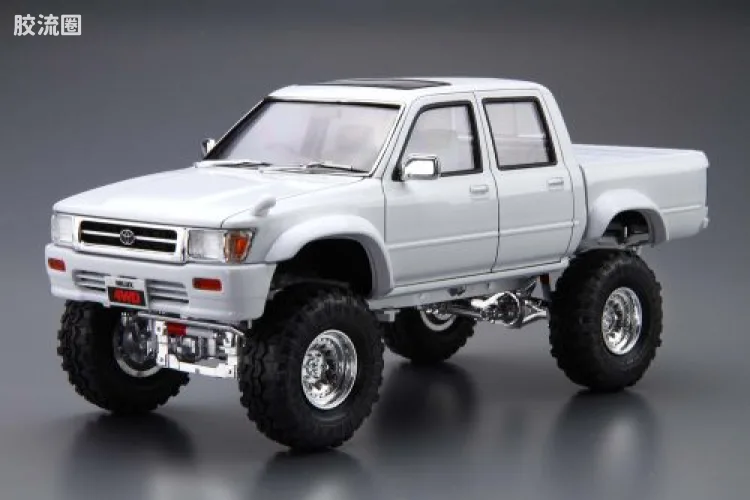 青岛社汽车拼装模型系列 1/24 改装车 LN107 HILUX PICKUP DOUBLE CAB LIFT UP '94 (丰田)