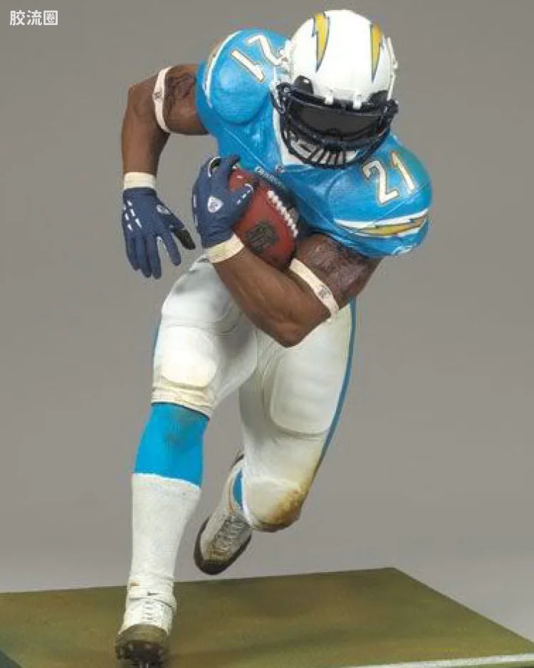 LaDAINIAN TOMLINSON 6
