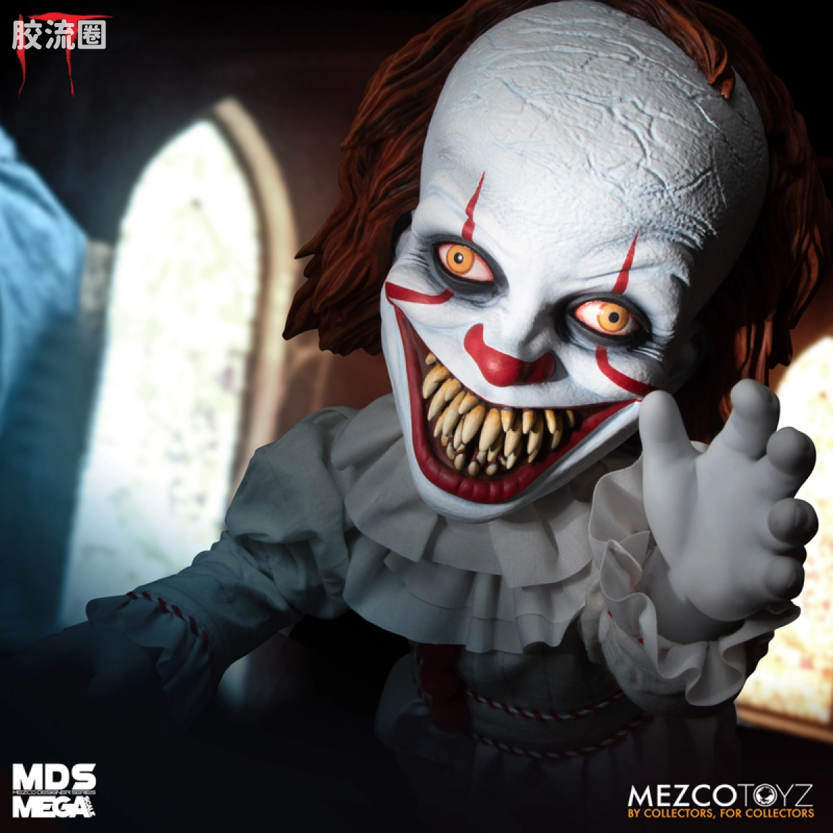 Mezco 大尺寸系列 巨大系列 小丑回魂 发声邪恶小丑潘尼怀斯 - 图片