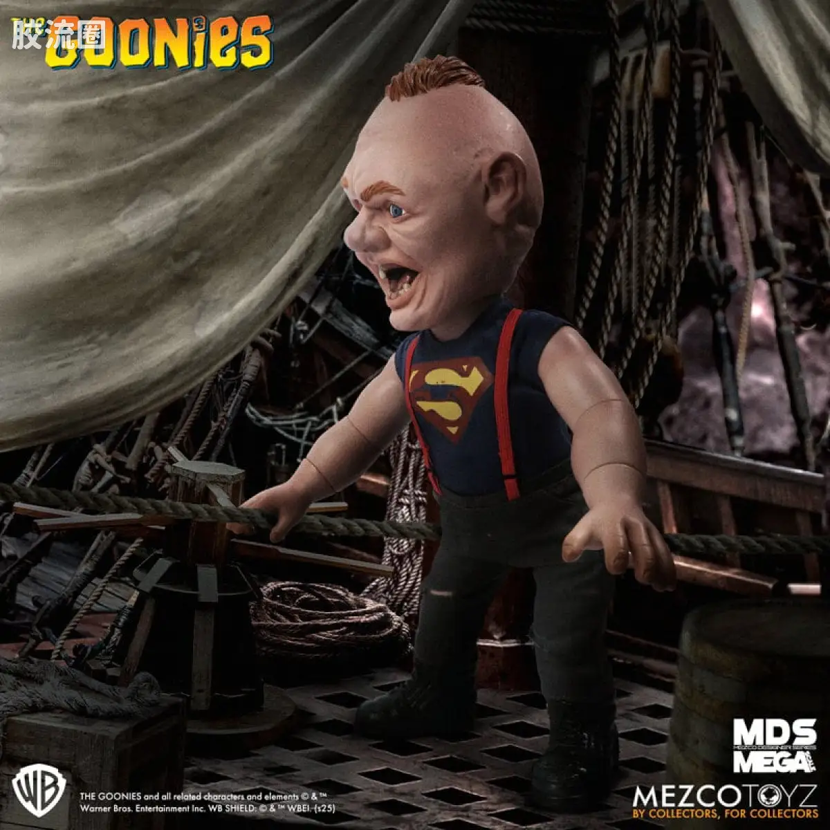 Mezco 大尺寸系列 巨大系列 七宝奇谋：发声版 斯洛特 - 图片