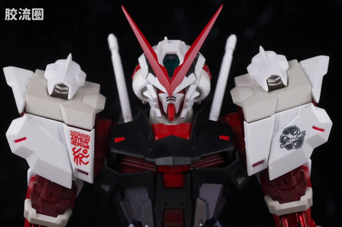 METAL BUILD 限定版 异端高达红色机 -PROJECT ASTRAY- - 图片