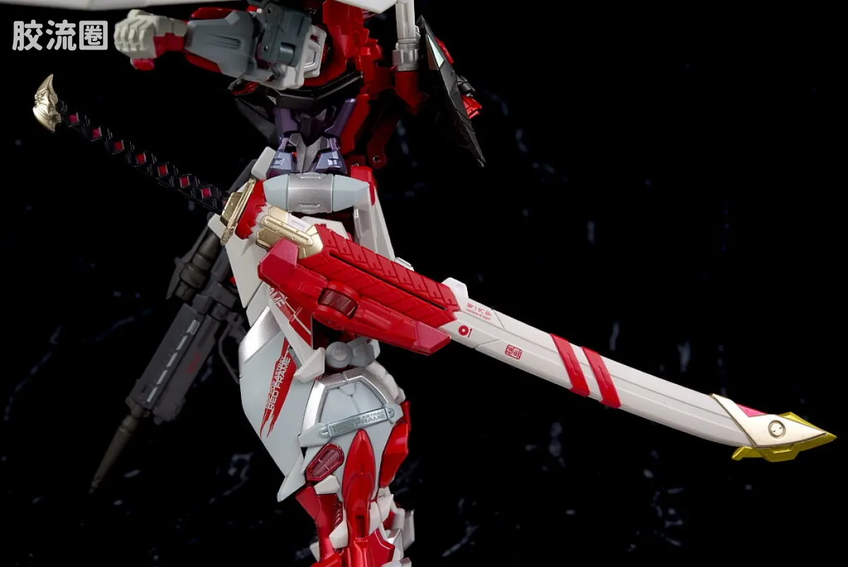 METAL BUILD 普通版 异端高达红色机 改 Alternative强袭ver. - 图片