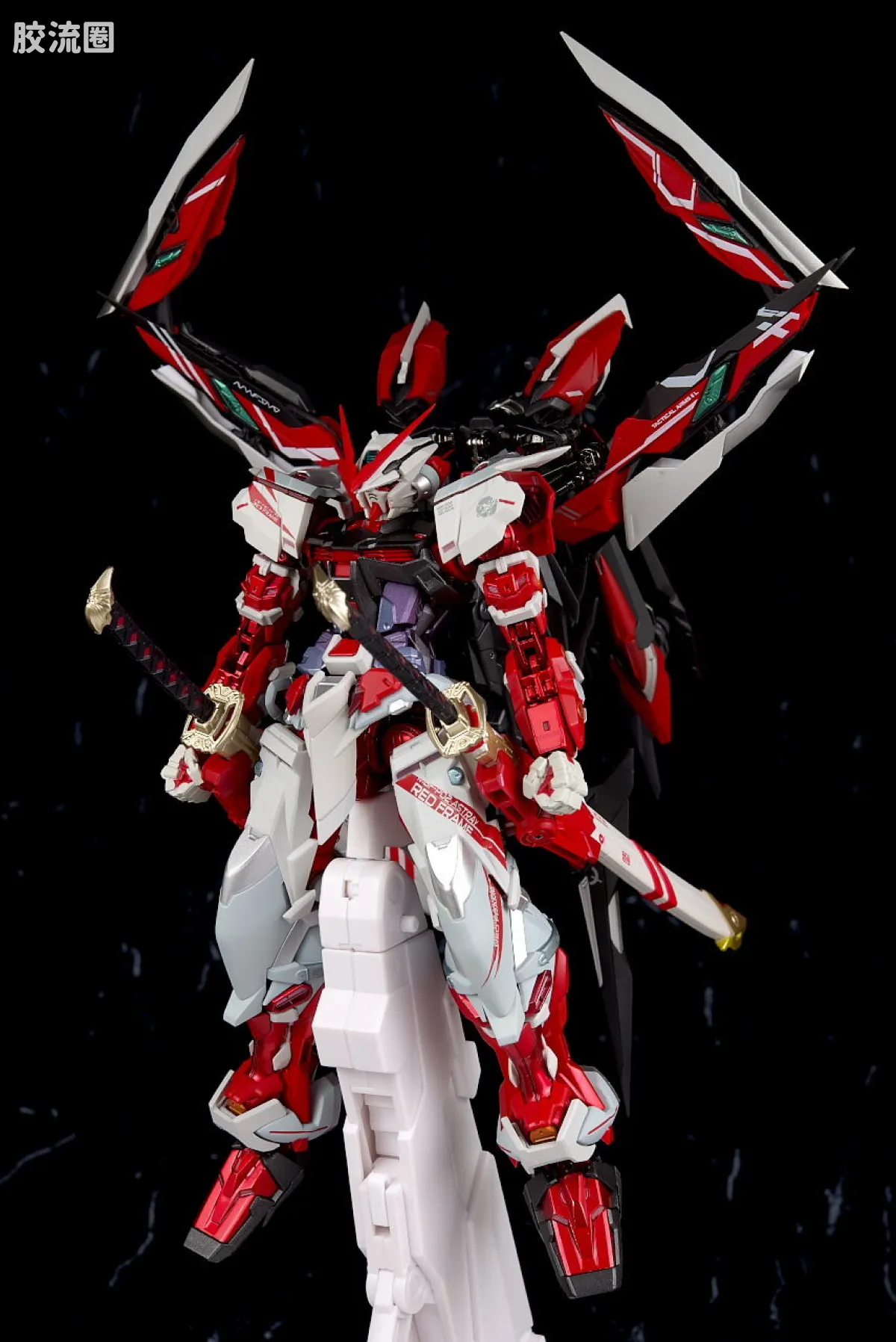 METAL BUILD 普通版 异端高达红色机 改 Alternative强袭ver. - 图片