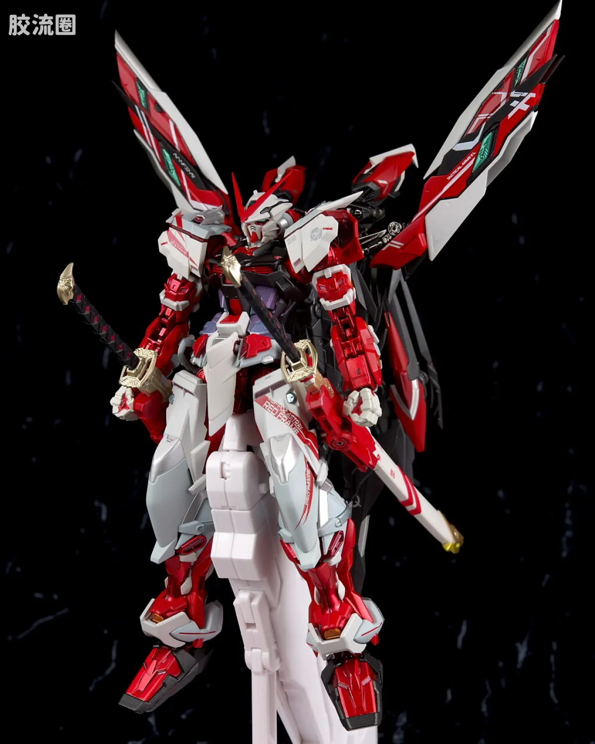 METAL BUILD 普通版 异端高达红色机 改 Alternative强袭ver. - 图片