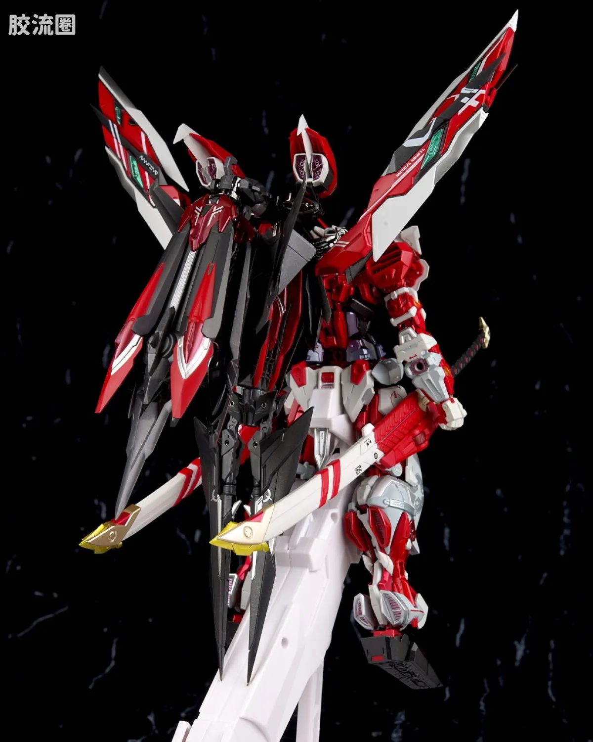 METAL BUILD 普通版 异端高达红色机 改 Alternative强袭ver. - 图片