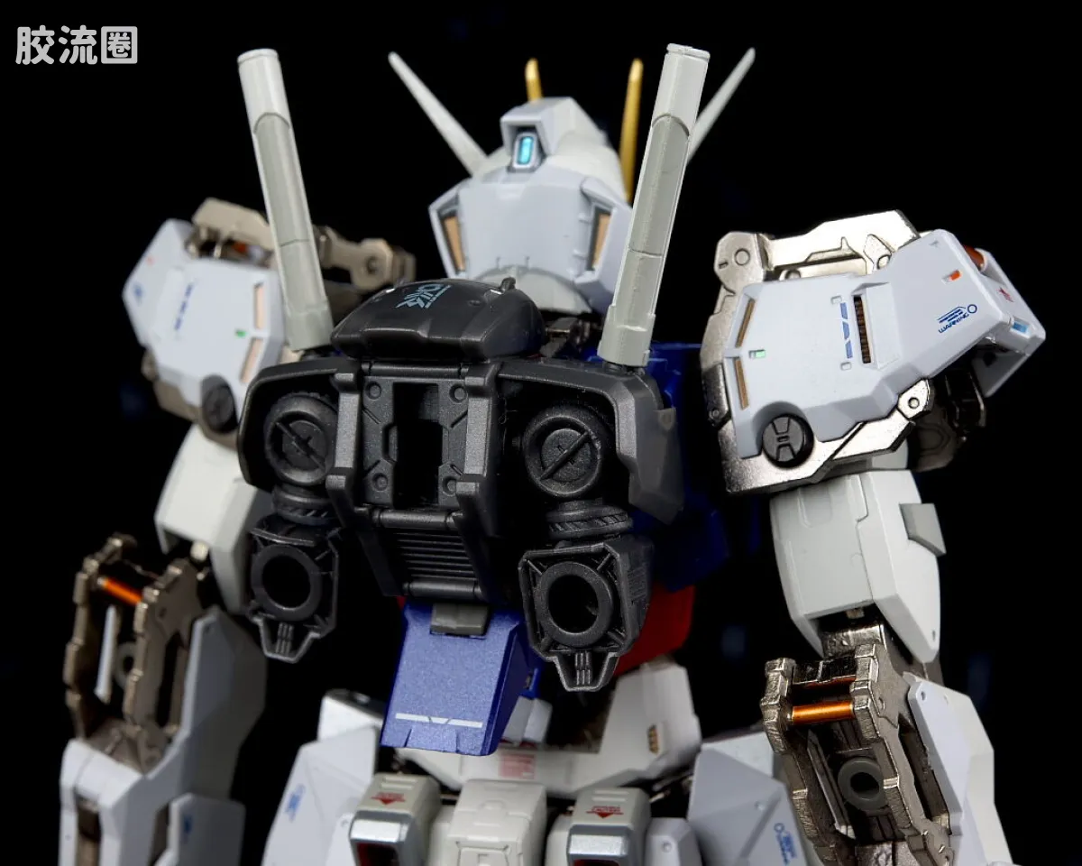 METAL BUILD 普通版 异端高达红色机 改 Alternative强袭ver. - 图片