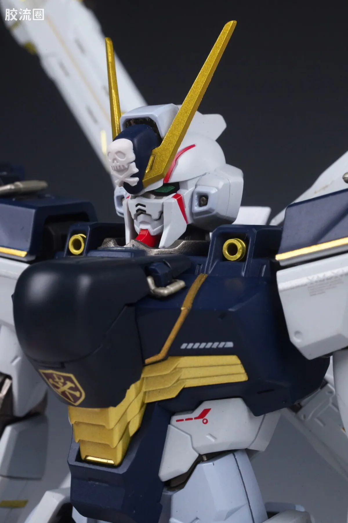 METAL BUILD 限定版 海盗高达X1 半覆式 (金凯度搭乘式样)​​​ - 图片