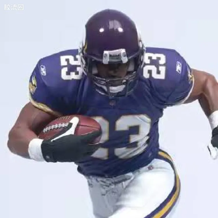 麦克法兰NFL美式足球系列玩具 第3代 MICHAEL BENNETT