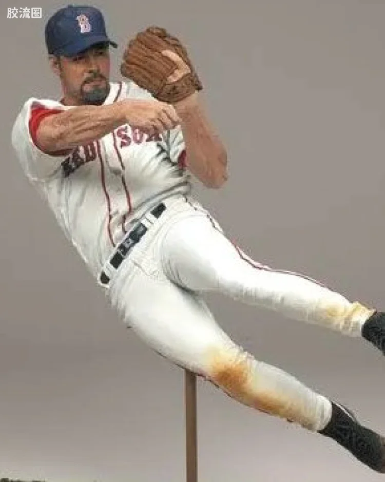 MIKE LOWELL